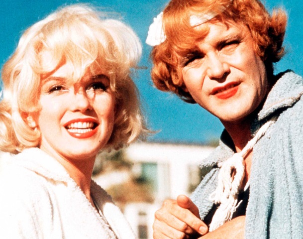 marilyn_monroe_y_jack_lemmon_durante_el_rodaje_de_con_faldas_y_a_lo_loco_382_863x680